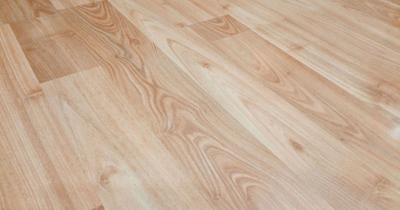 Parchet Classen 10mm și Încălzire Pardoseală: Ghid Eficiență