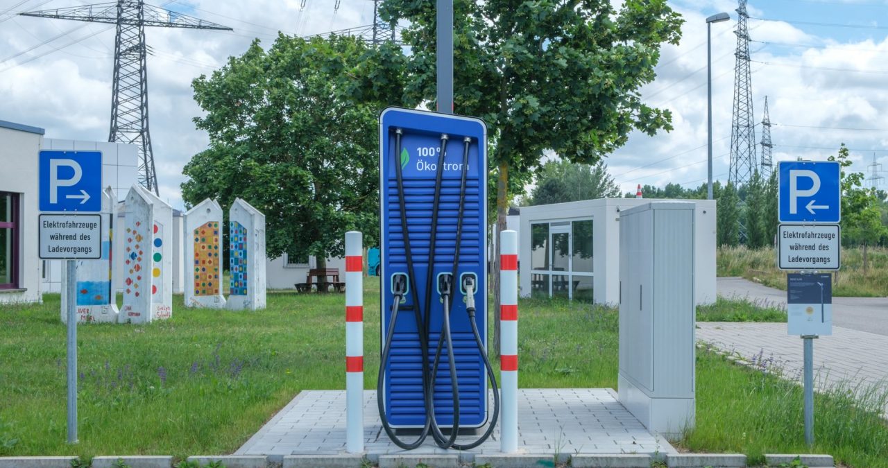 Preechipare Stații Încărcare Auto la Bloc Iași | Lapis 2026