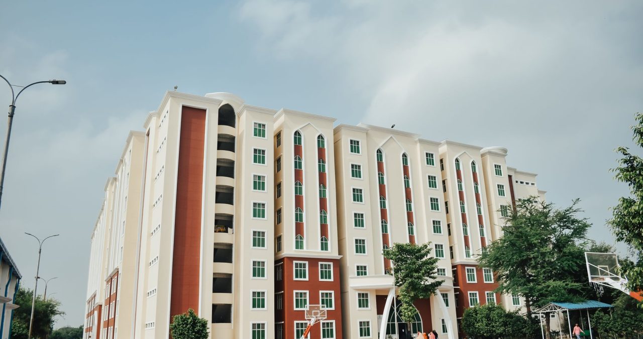 Facilități Esențiale Complex Rezidențial: Ghid Iași 2026