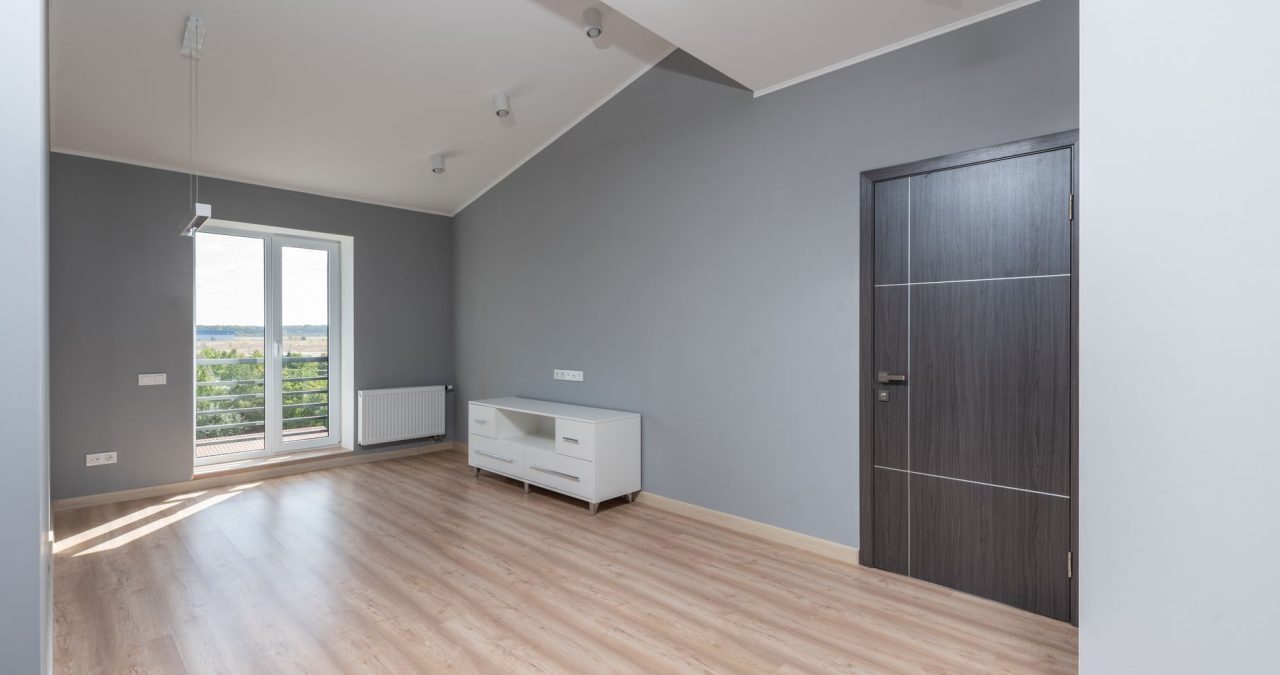 Lumina Naturală în Locuințe Moderne: Ghid Lapis Residence
