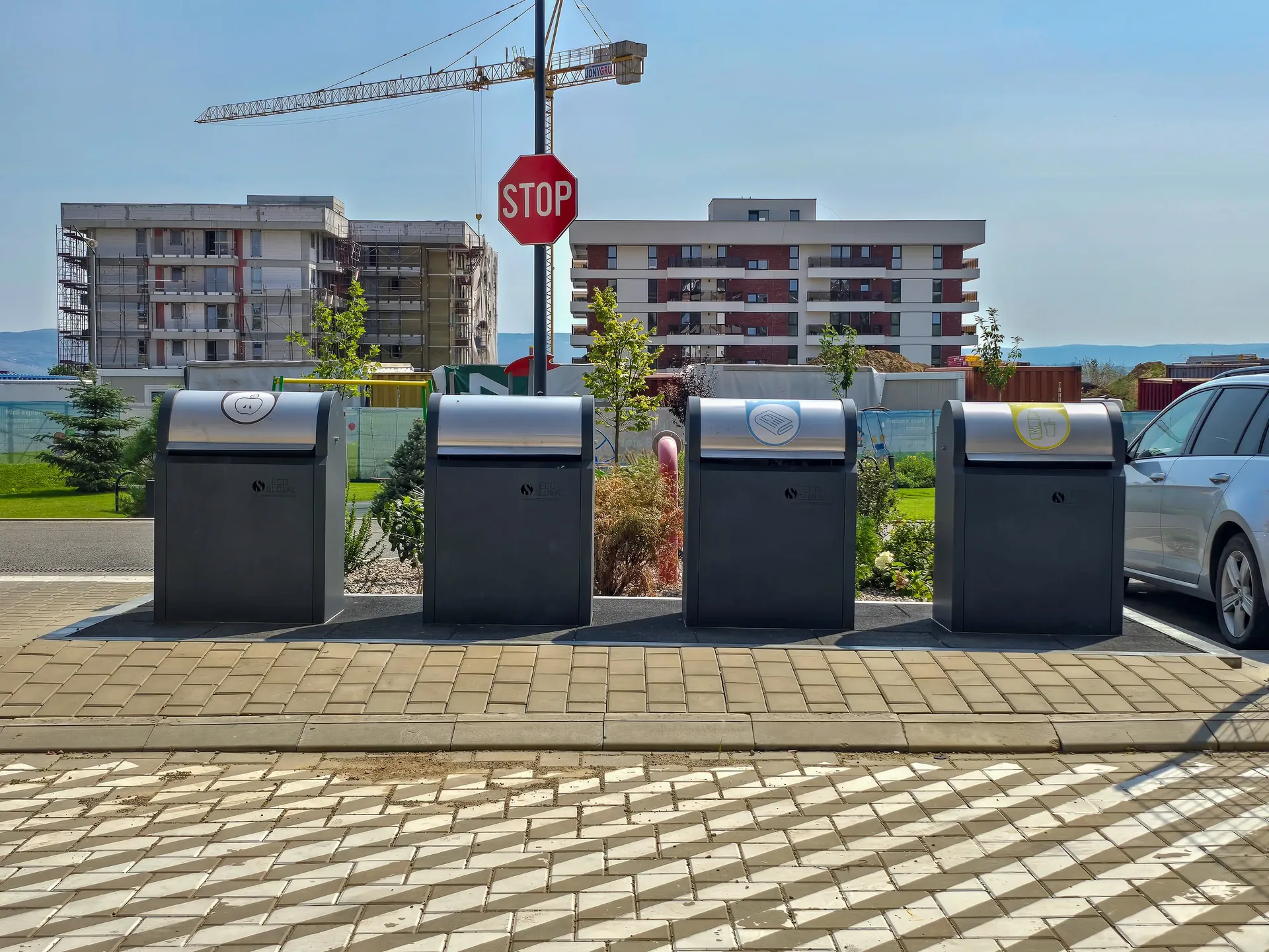 Sistem îngropat de colectare a deșeurilor — Lapis Residence
