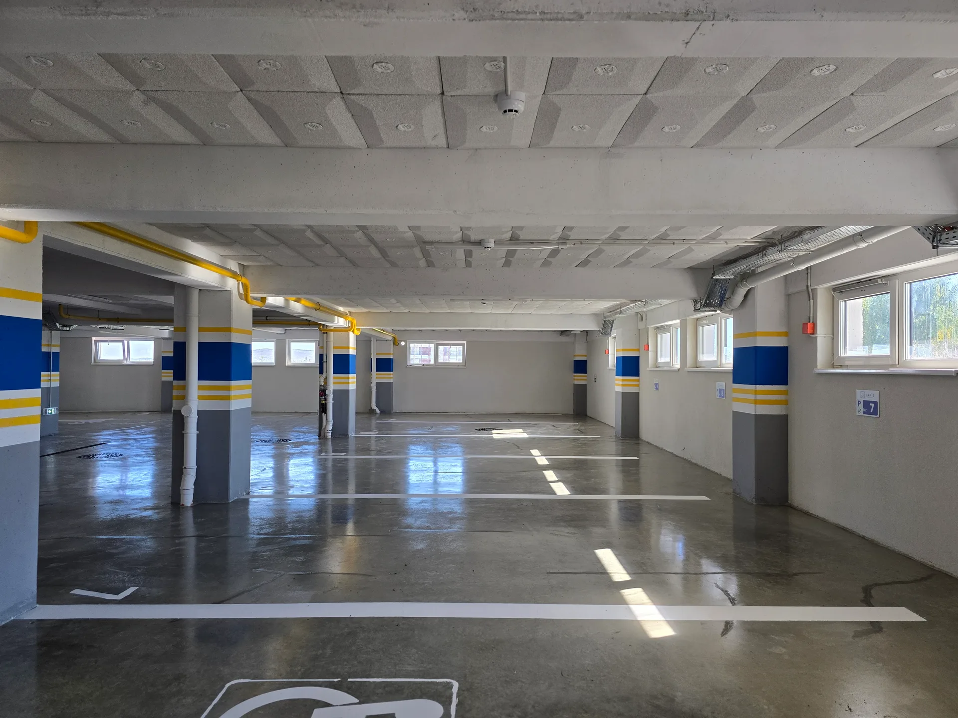 Parcări private — Lapis Residence